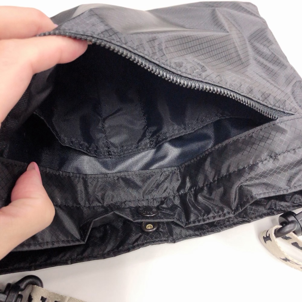 サイドポケット