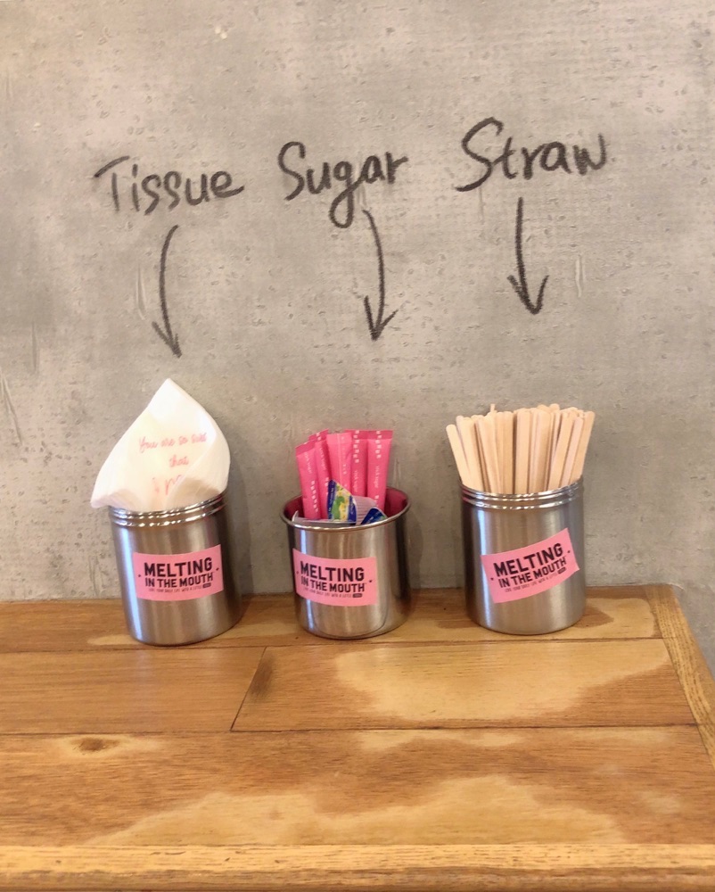 ティッシュなど