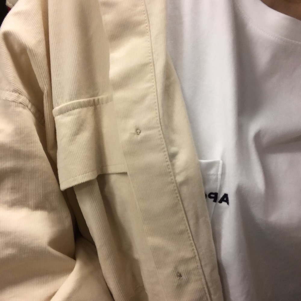 コーデュロイシャツアップ