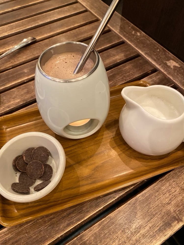 ホットチョコレート溶かした図