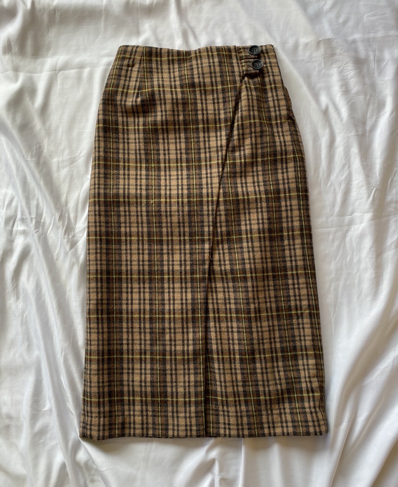 タイトスカート置き画