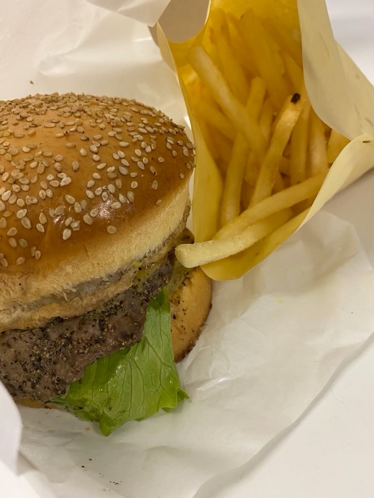 渋谷人気ハンバーガー、ウーピーゴールドバーガーに行け！