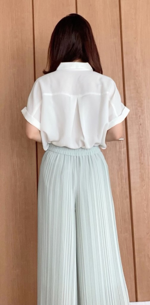 スカートパンツ着画後ろ